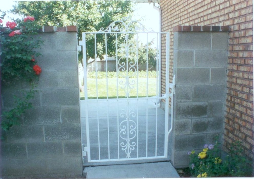 gate with topper Intermountain Ornamental